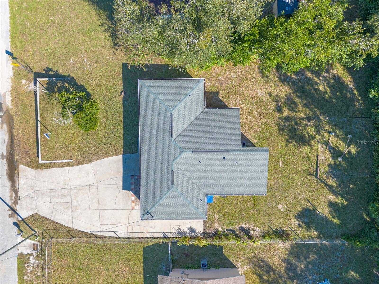 228 E HOLLY DRIVE, Orange City, FL 32763 228 E HOLLY DRIVE, Orange City, FL 32763