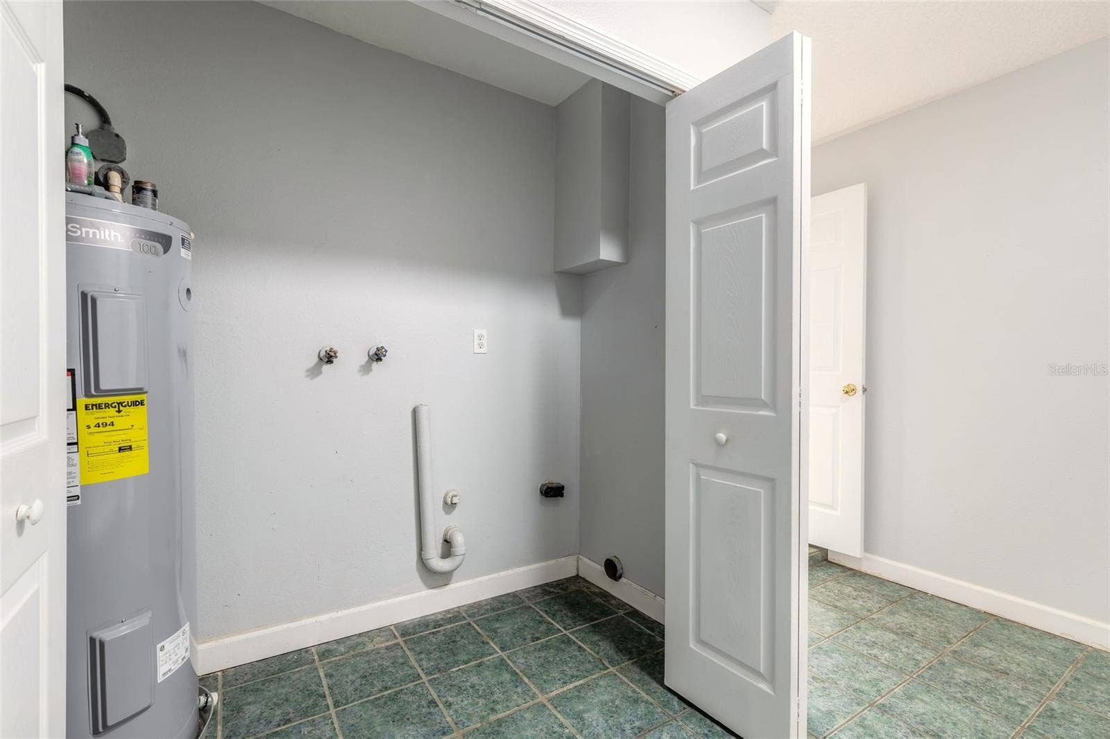 228 E HOLLY DRIVE, Orange City, FL 32763 228 E HOLLY DRIVE, Orange City, FL 32763