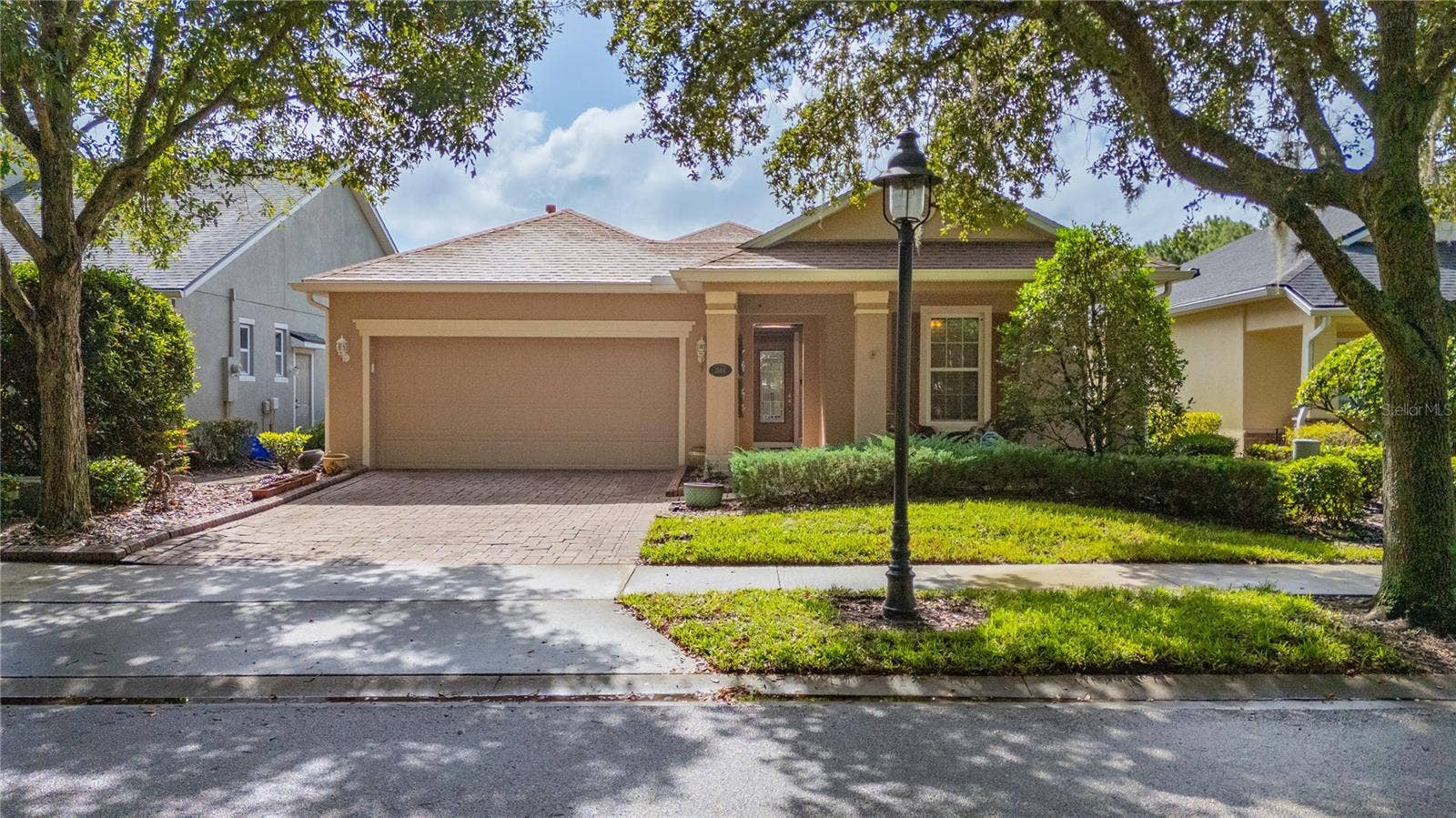 1594 LINCOLNSHIRE DRIVE, Deland, FL 32724