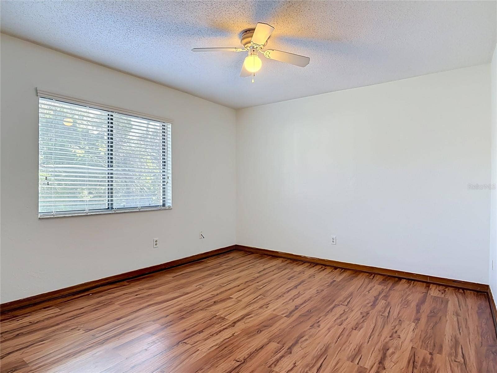 2066 OAK MEADOW CIRCLE, South Daytona, FL 32119