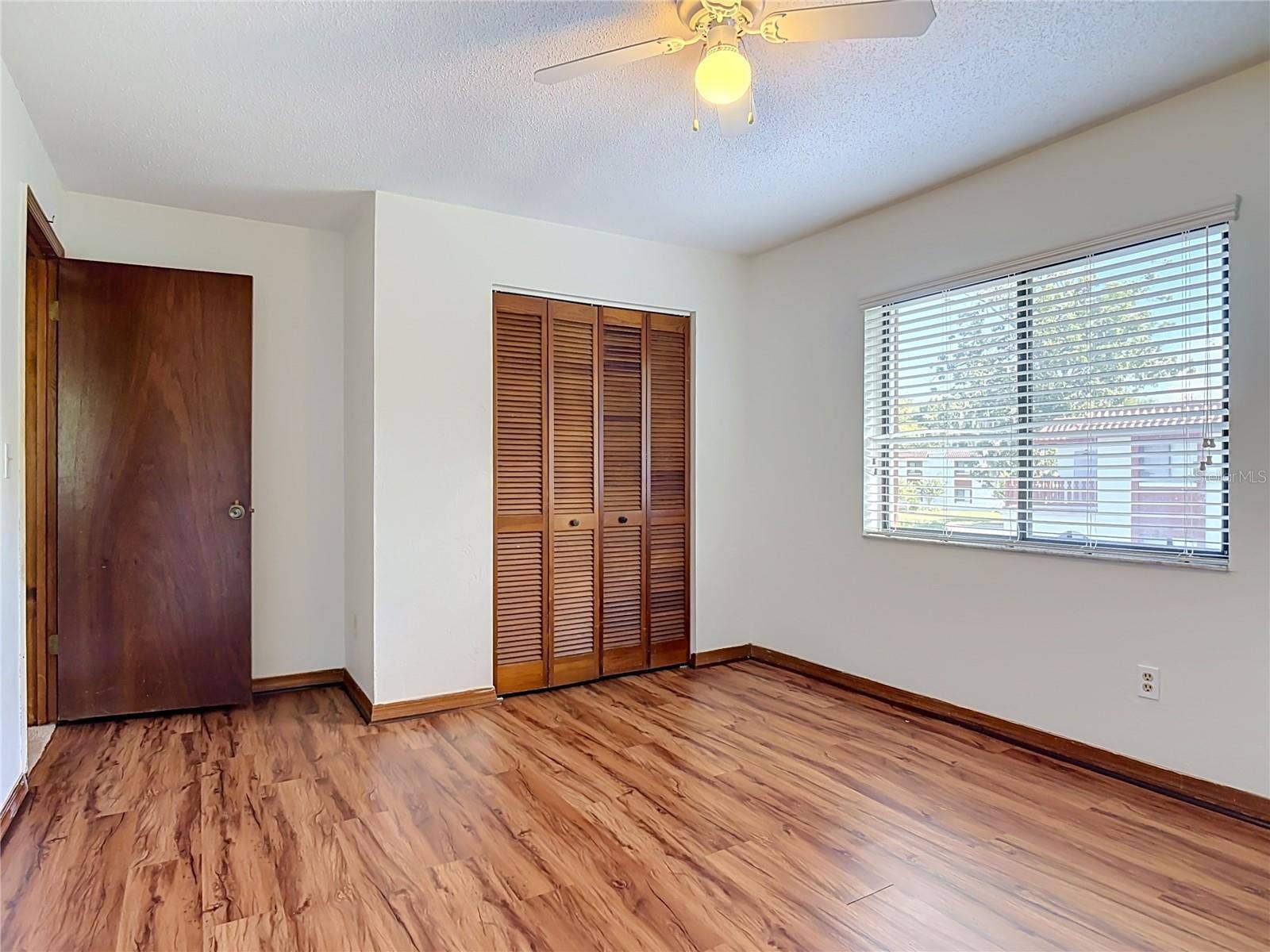 2066 OAK MEADOW CIRCLE, South Daytona, FL 32119