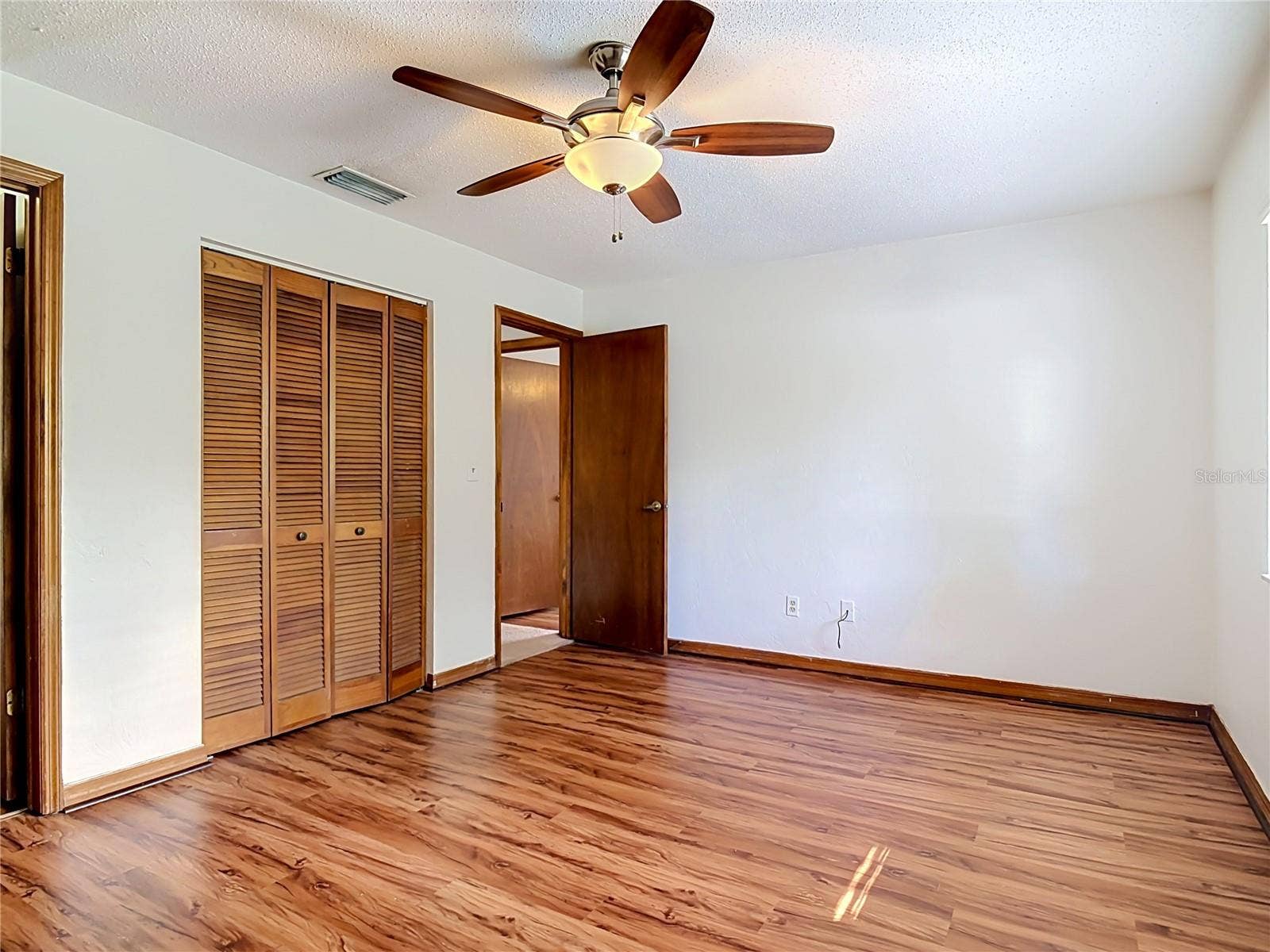 2066 OAK MEADOW CIRCLE, South Daytona, FL 32119