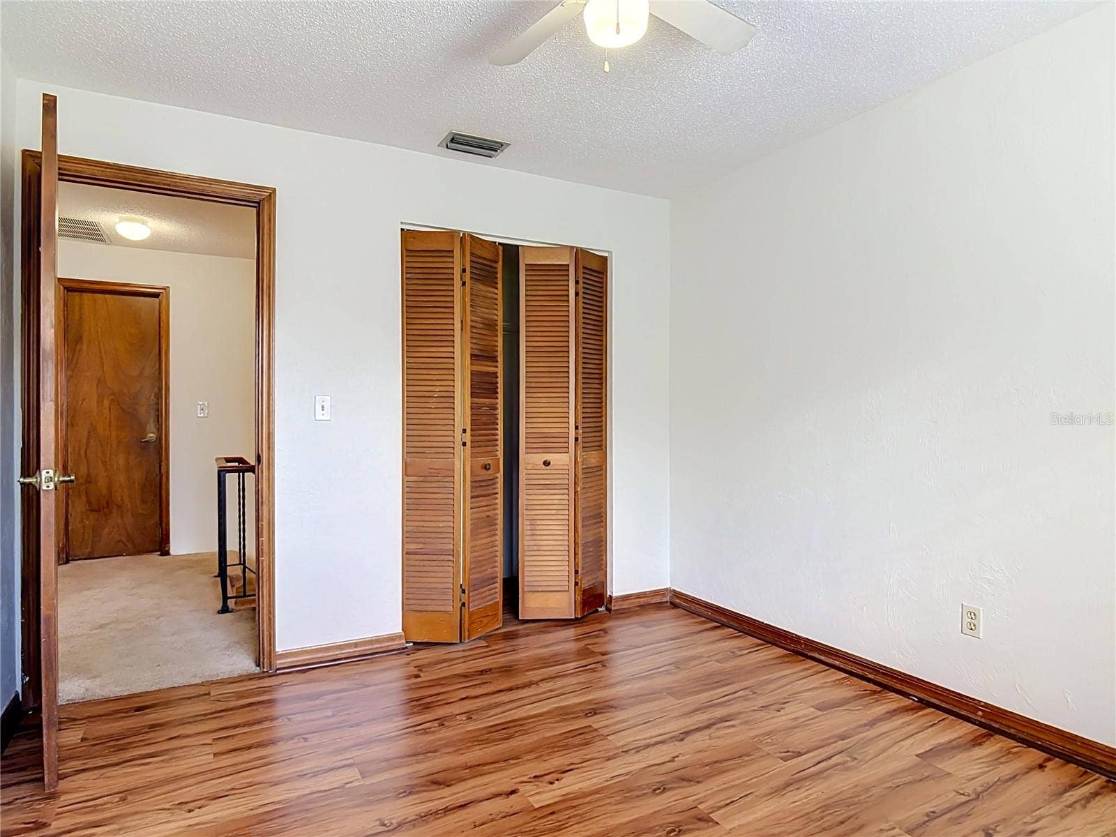 2066 OAK MEADOW CIRCLE, South Daytona, FL 32119