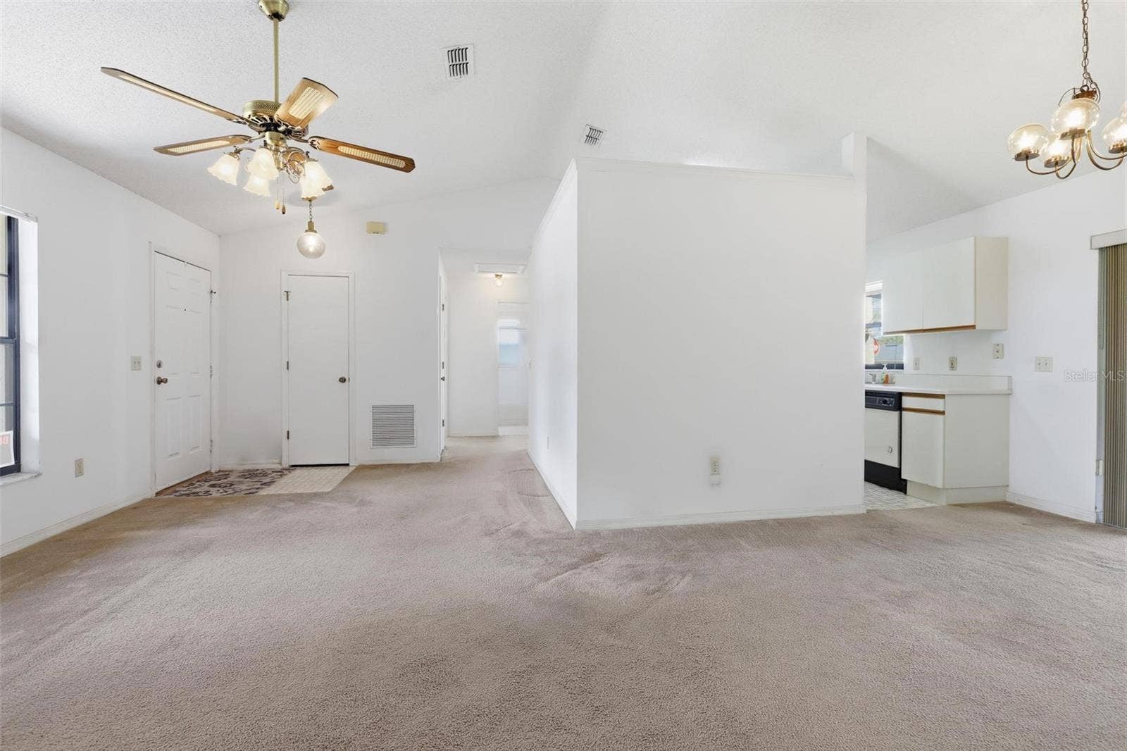 1381 HEATHER GLEN DRIVE, Deland, FL 32724 1381 HEATHER GLEN DRIVE, Deland, FL 32724