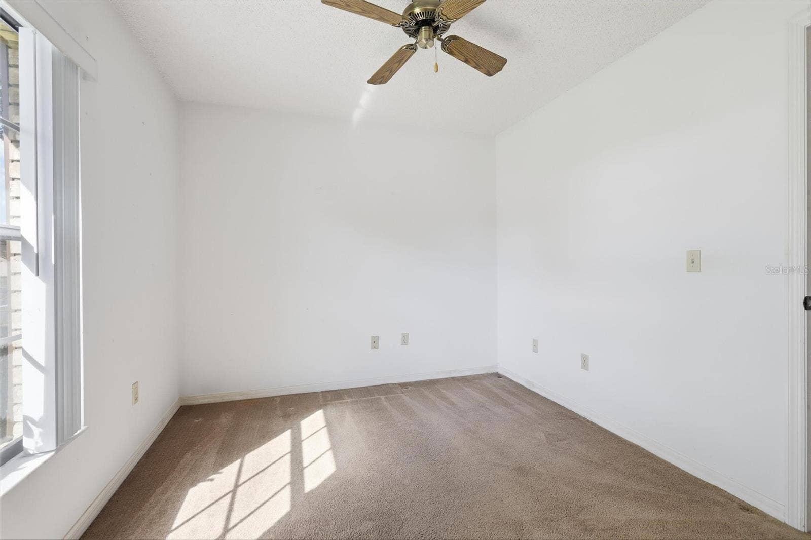 1381 HEATHER GLEN DRIVE, Deland, FL 32724 1381 HEATHER GLEN DRIVE, Deland, FL 32724