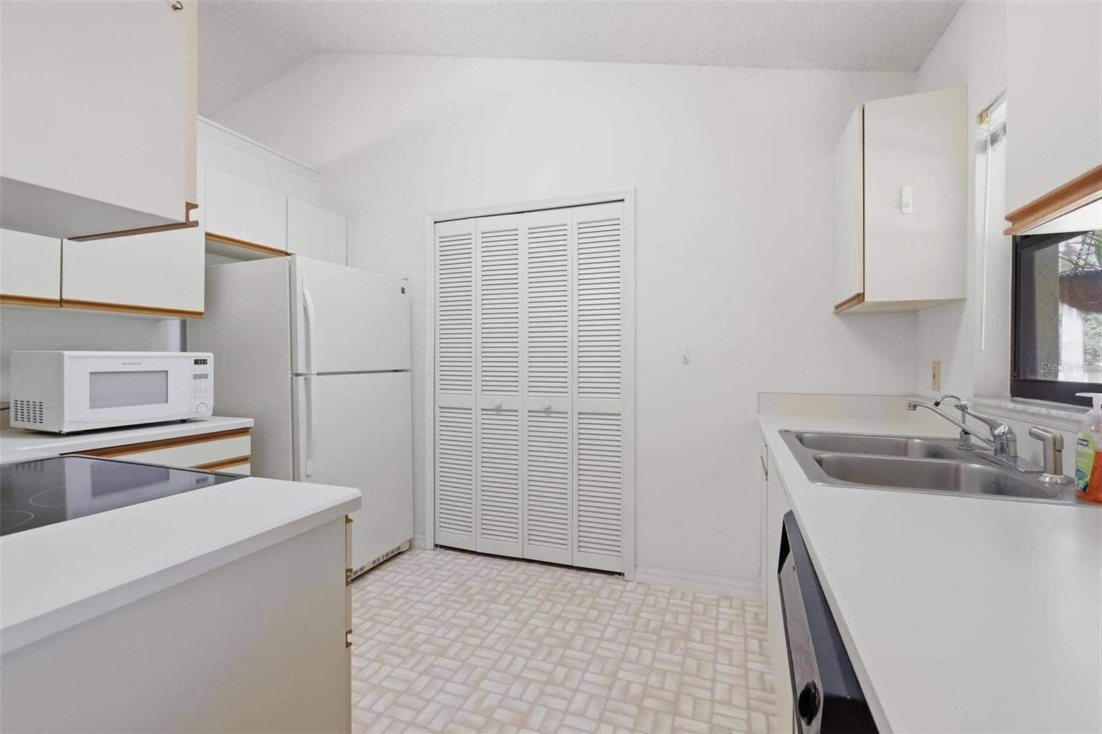1381 HEATHER GLEN DRIVE, Deland, FL 32724 1381 HEATHER GLEN DRIVE, Deland, FL 32724