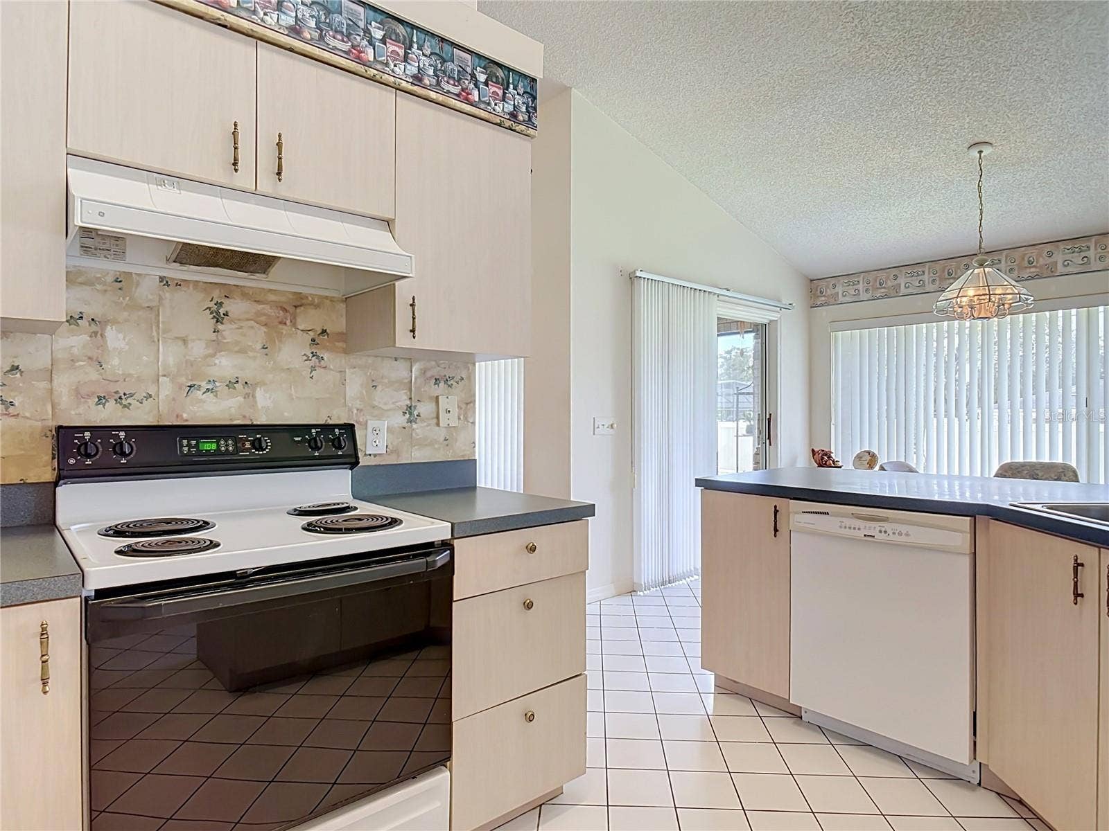 1912 VIENNA AVENUE, Deltona, FL 32725