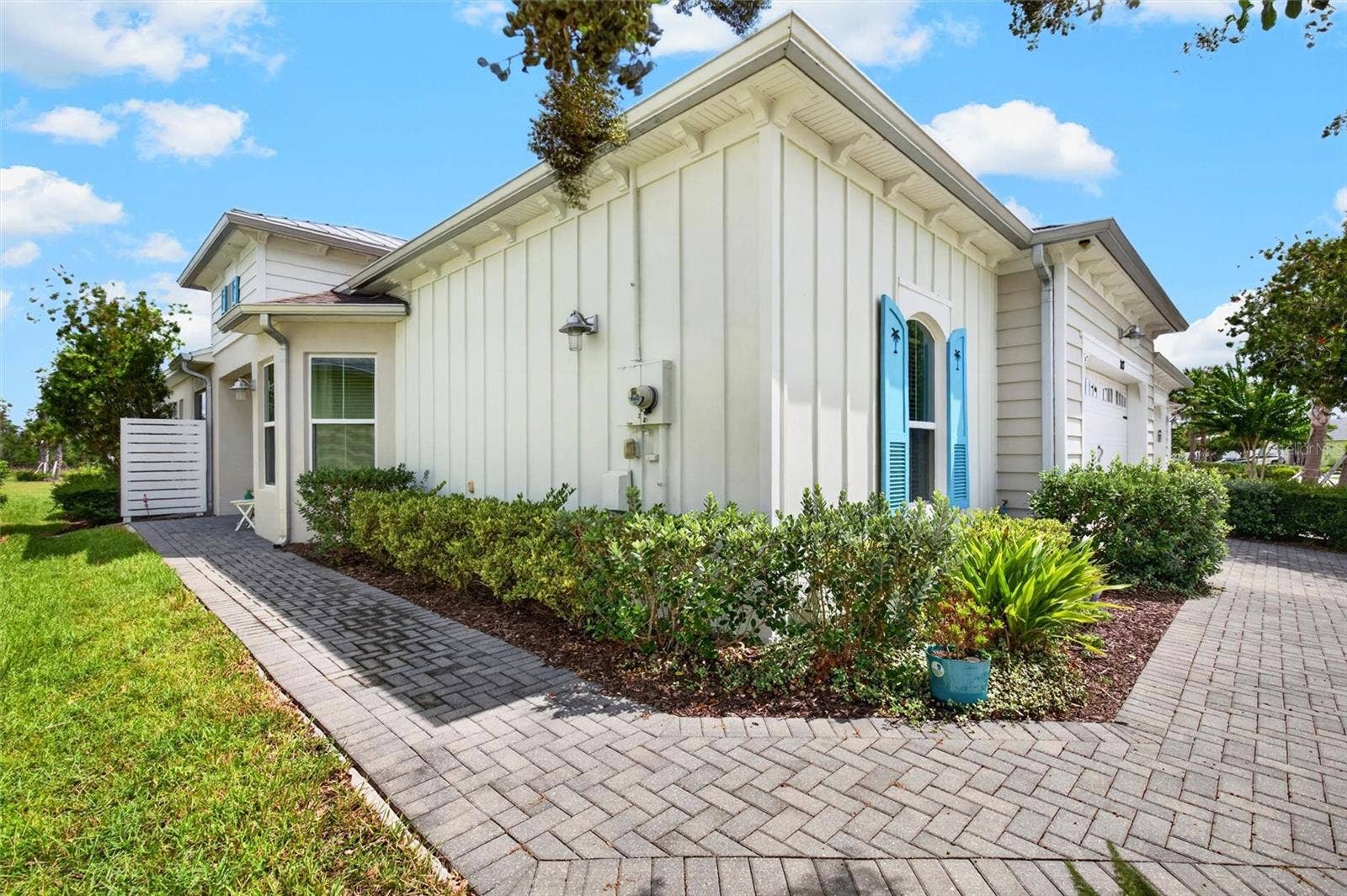 243 ISLAND BREEZE AVENUE, Daytona Beach, FL 32124 243 ISLAND BREEZE AVENUE, Daytona Beach, FL 32124