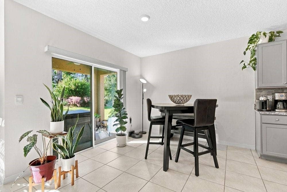 843 LAZIO CIRCLE, Debary, FL 32713 843 LAZIO CIRCLE, Debary, FL 32713