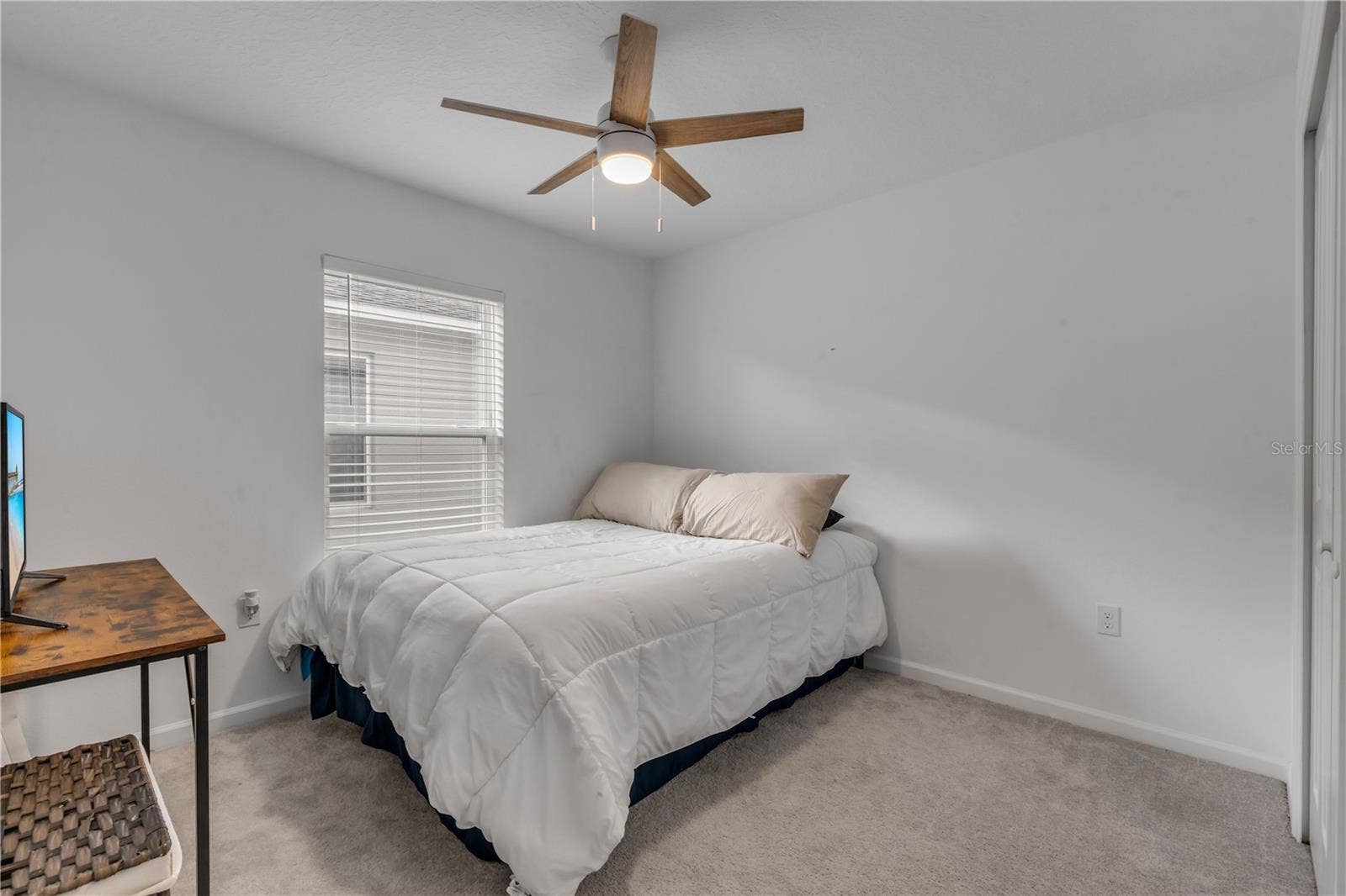 1295 BELLE ISLE LANE, Daytona Beach, FL 32124 1295 BELLE ISLE LANE, Daytona Beach, FL 32124
