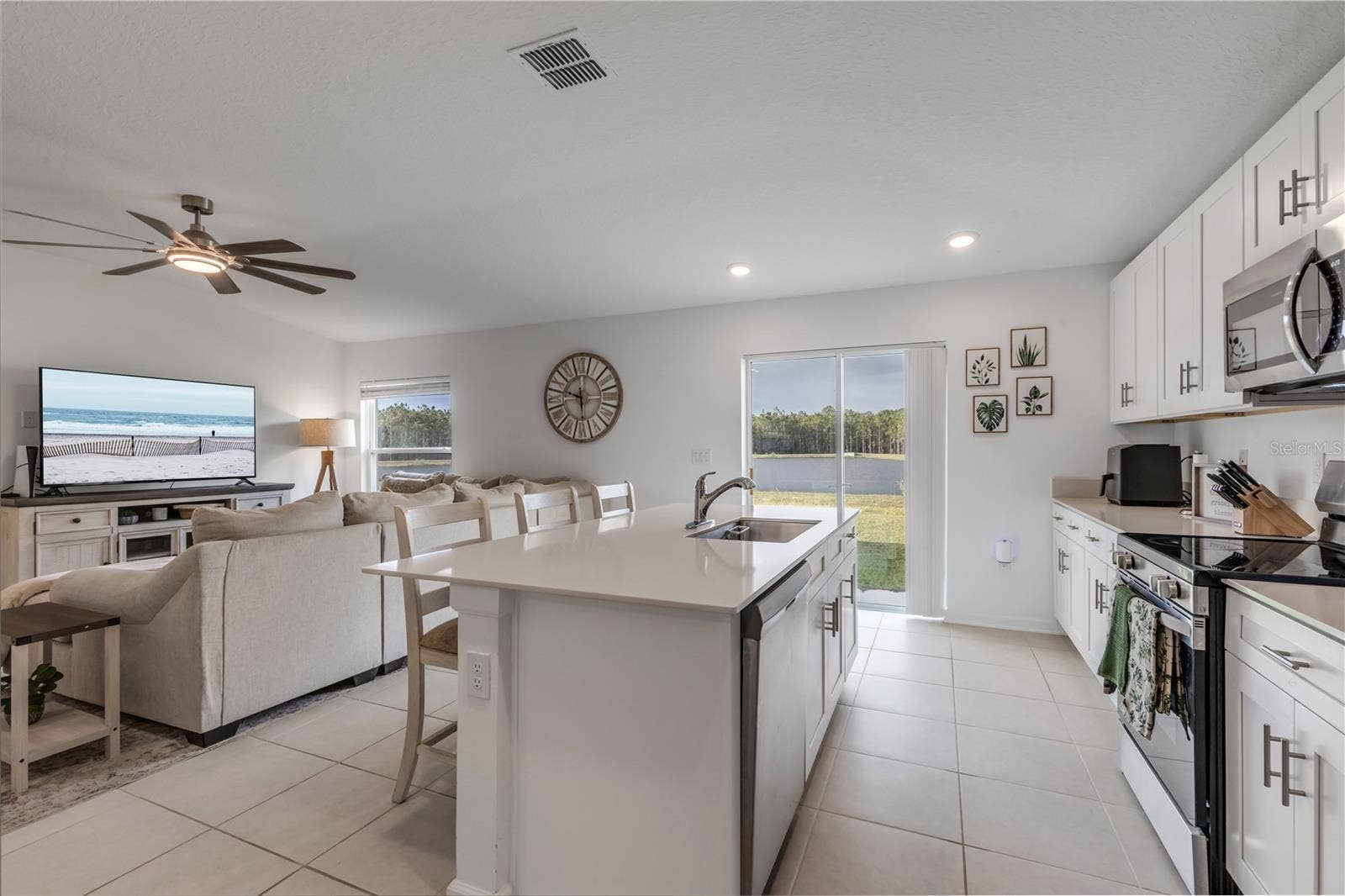 1295 BELLE ISLE LANE, Daytona Beach, FL 32124 1295 BELLE ISLE LANE, Daytona Beach, FL 32124