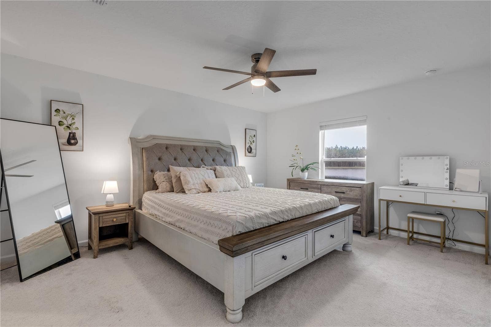 1295 BELLE ISLE LANE, Daytona Beach, FL 32124 1295 BELLE ISLE LANE, Daytona Beach, FL 32124