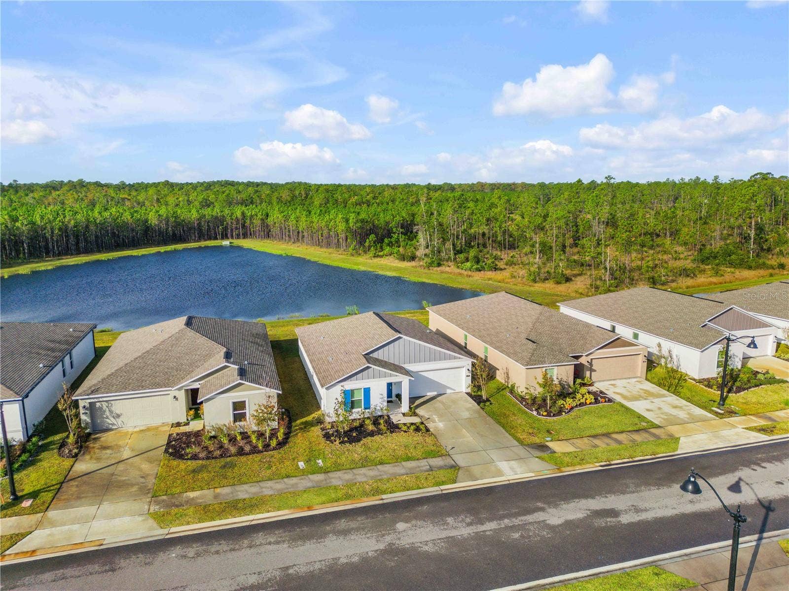 1295 BELLE ISLE LANE, Daytona Beach, FL 32124 1295 BELLE ISLE LANE, Daytona Beach, FL 32124