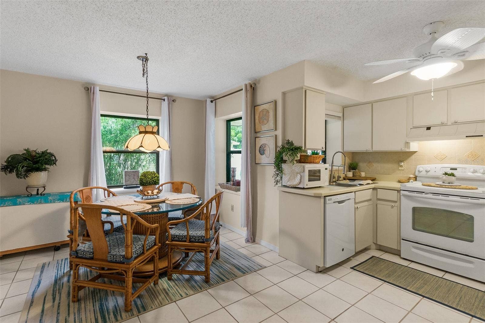 49 WELLSHIRE LANE, Palm Coast, FL 32164 49 WELLSHIRE LANE, Palm Coast, FL 32164