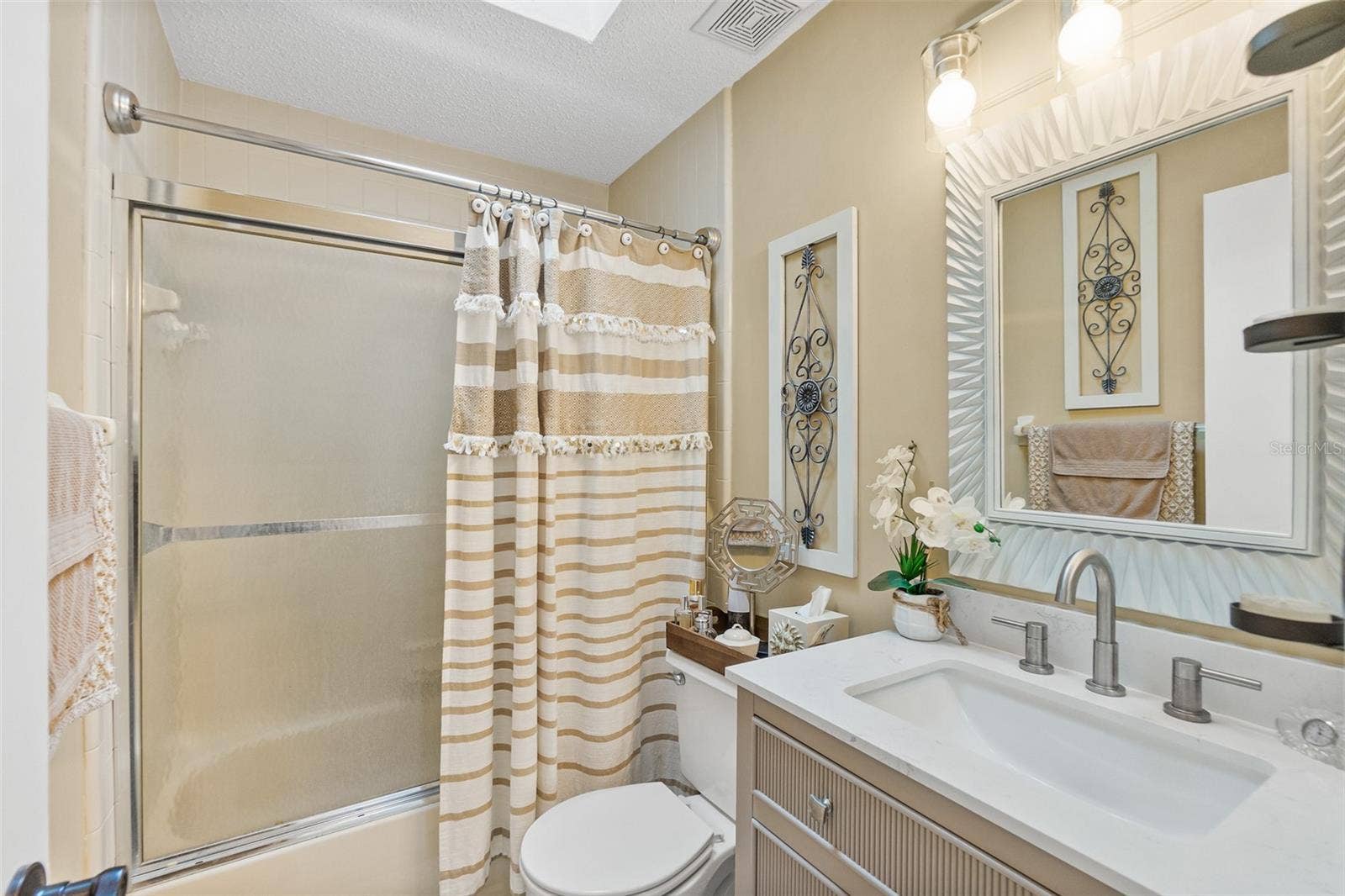 49 WELLSHIRE LANE, Palm Coast, FL 32164 49 WELLSHIRE LANE, Palm Coast, FL 32164