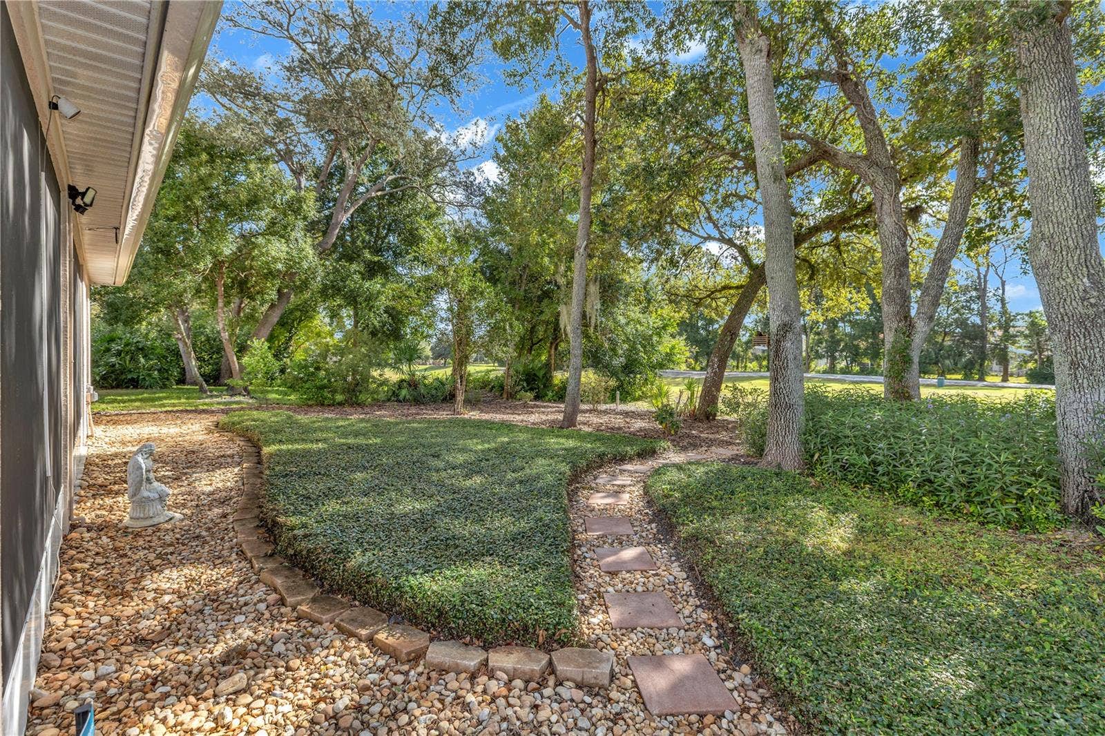 413 FENWICK COURT, Debary, FL 32713