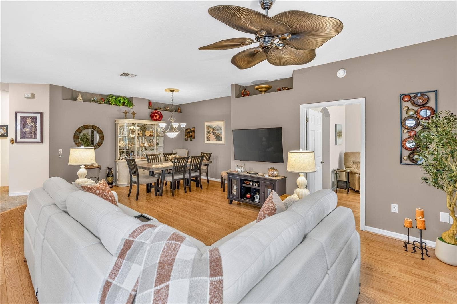 413 FENWICK COURT, Debary, FL 32713