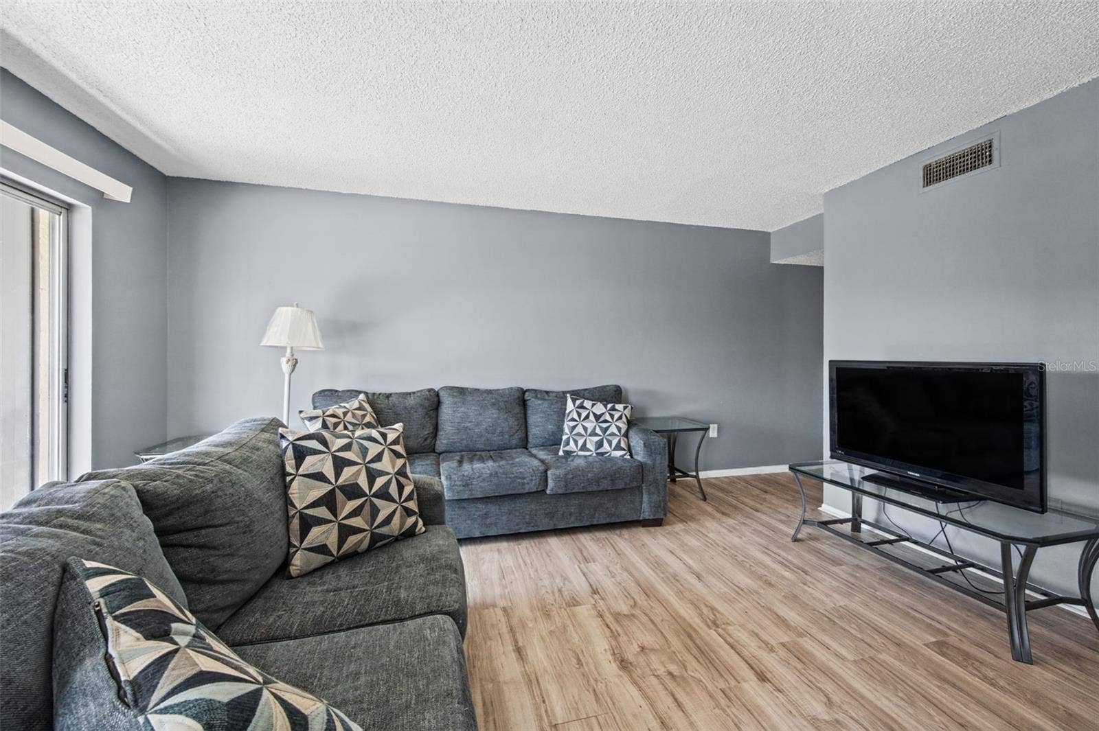 1000 LAKE OF THE WOODS BOULEVARD, #C201, Fern Park, FL 32730 1000 LAKE OF THE WOODS BOULEVARD, #C201, Fern Park, FL 32730