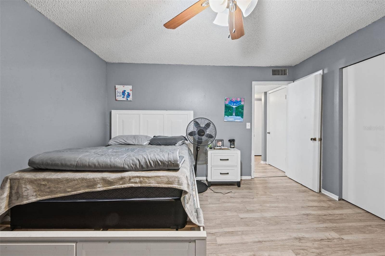 1000 LAKE OF THE WOODS BOULEVARD, #C201, Fern Park, FL 32730 1000 LAKE OF THE WOODS BOULEVARD, #C201, Fern Park, FL 32730