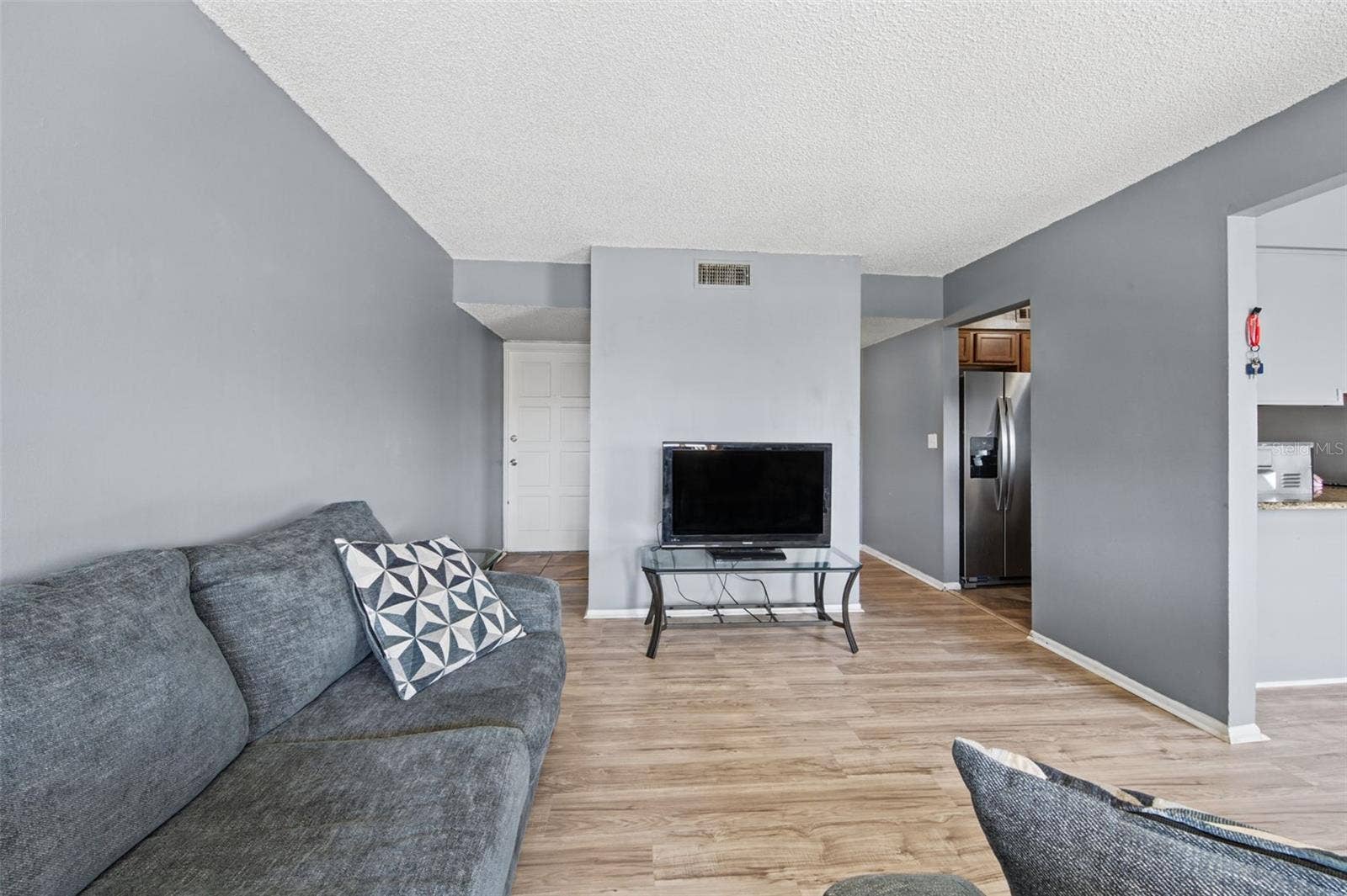 1000 LAKE OF THE WOODS BOULEVARD, #C201, Fern Park, FL 32730 1000 LAKE OF THE WOODS BOULEVARD, #C201, Fern Park, FL 32730