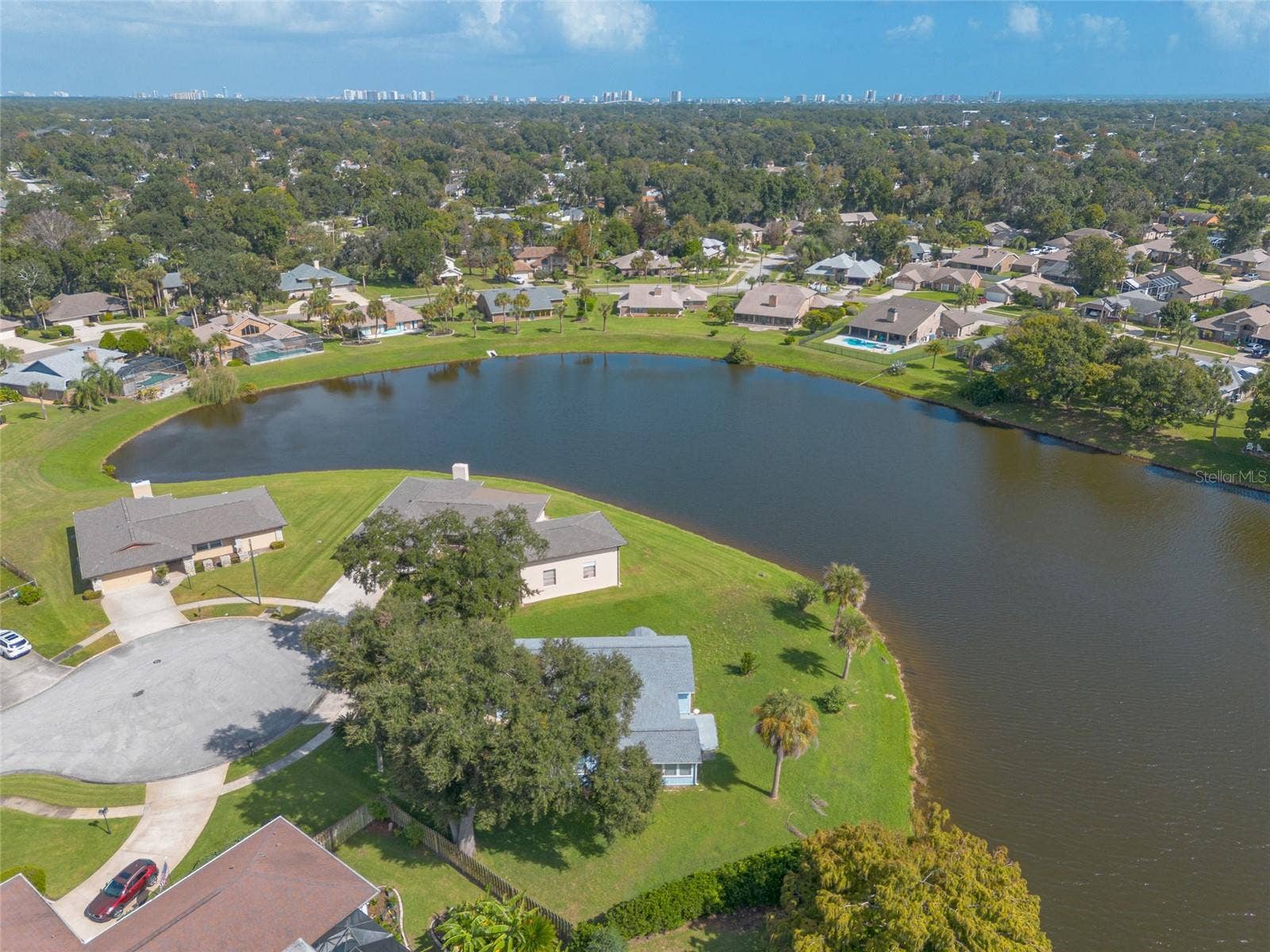 827 PINE TREE COURT, Port Orange, FL 32127