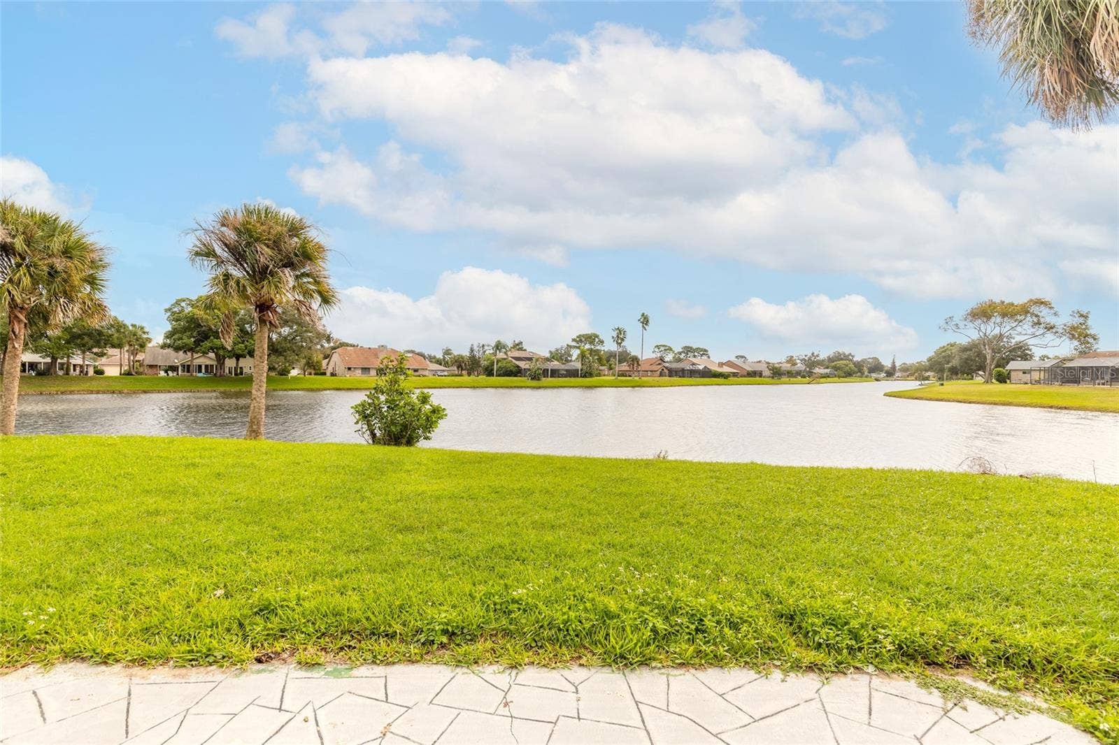 827 PINE TREE COURT, Port Orange, FL 32127