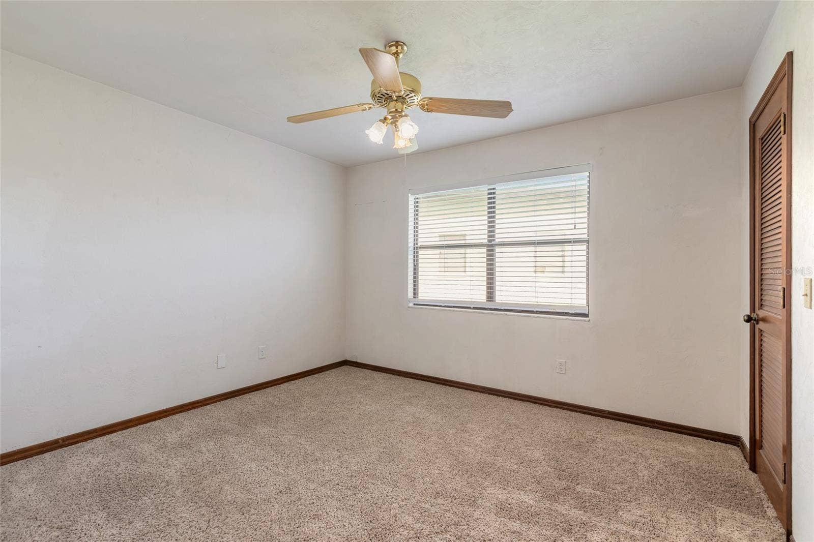 827 PINE TREE COURT, Port Orange, FL 32127