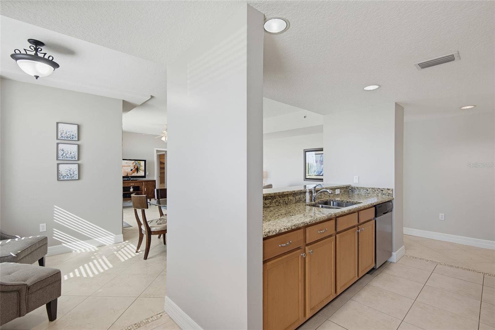 2071 S ATLANTIC AVENUE, #305, Daytona Beach Shores, FL 32118
