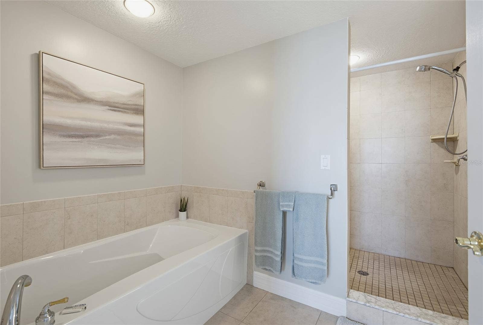 2071 S ATLANTIC AVENUE, #305, Daytona Beach Shores, FL 32118
