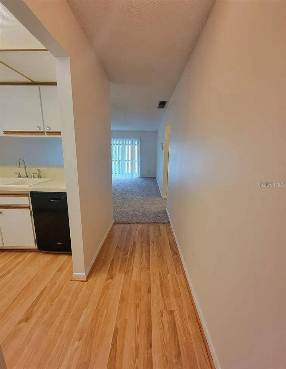 100 E KENTUCKY AVE, #103D, Deland, FL 32724 100 E KENTUCKY AVE, #103D, Deland, FL 32724