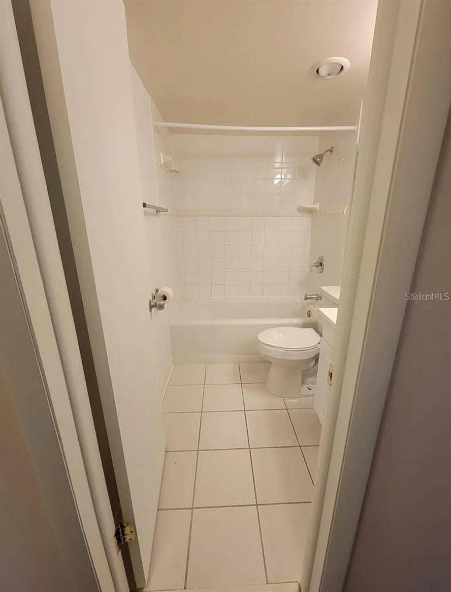 100 E KENTUCKY AVE, #103D, Deland, FL 32724 100 E KENTUCKY AVE, #103D, Deland, FL 32724