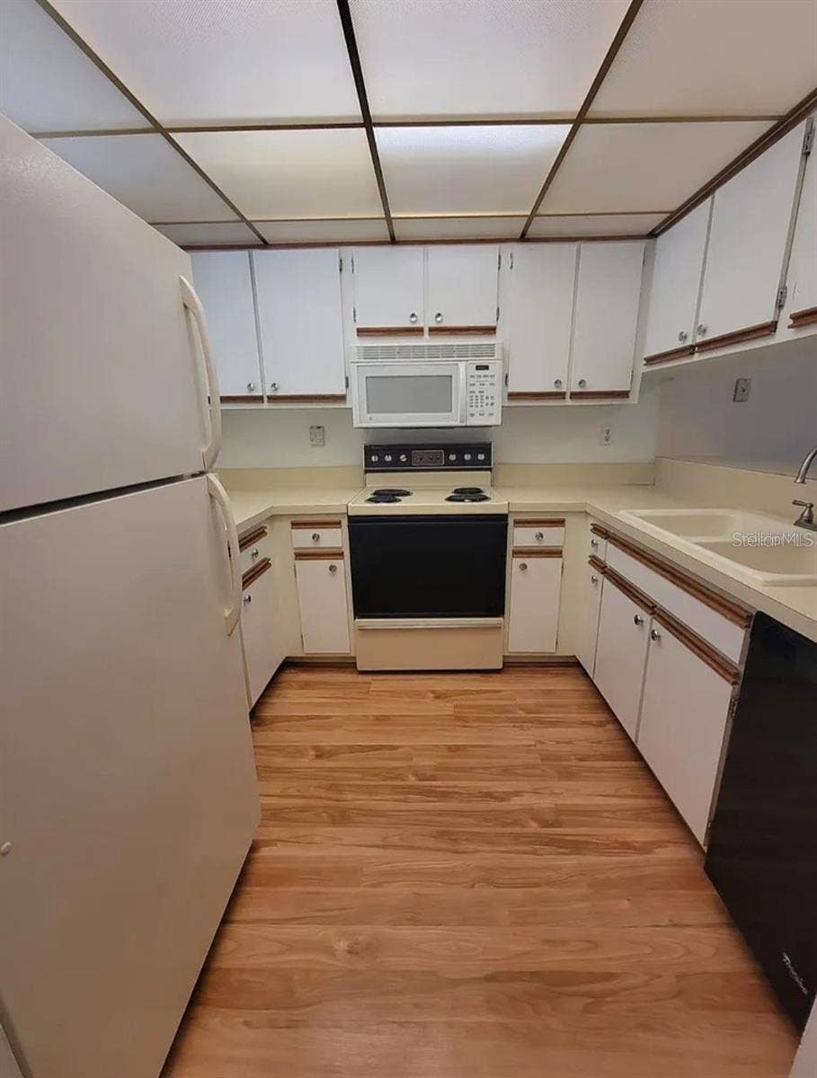 100 E KENTUCKY AVE, #103D, Deland, FL 32724 100 E KENTUCKY AVE, #103D, Deland, FL 32724
