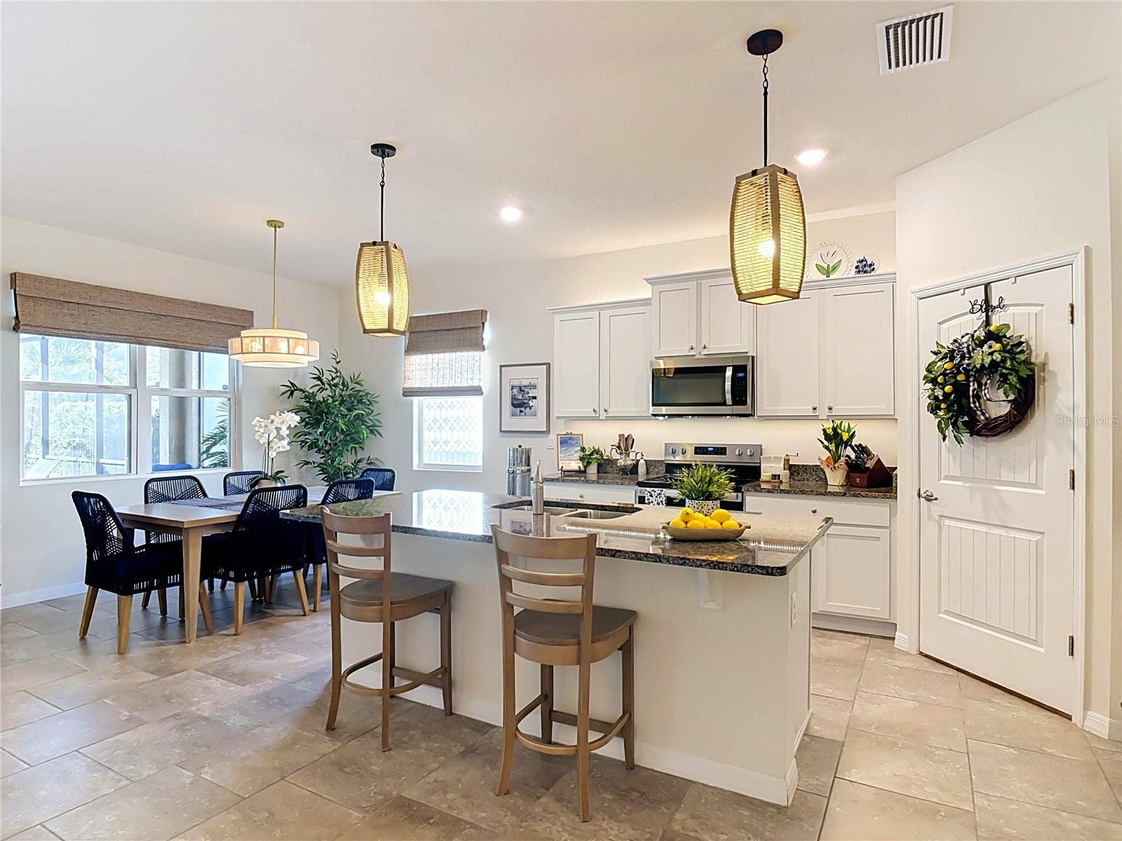 1634 DELPHI WAY, New Smyrna Beach, FL 32168 Breakfast Bar