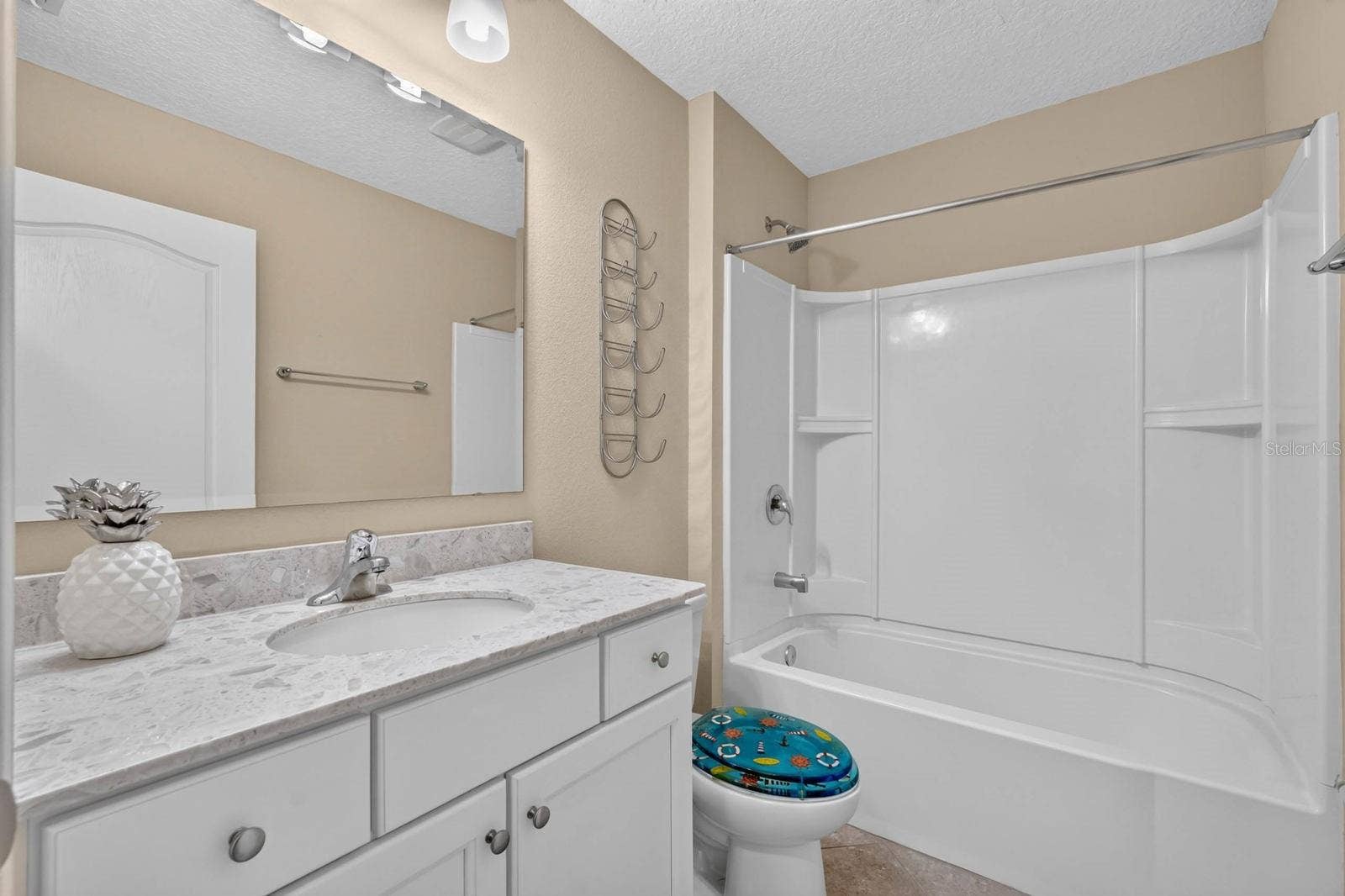 106 N COOPERS HAWK COURT, Palm Coast, FL 32164 106 N COOPERS HAWK COURT, Palm Coast, FL 32164