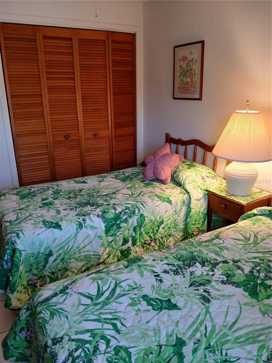6050 CHESHAM DRIVE, #3, New Port Richey, FL 34653 SECOND BEDROOM CLOSET