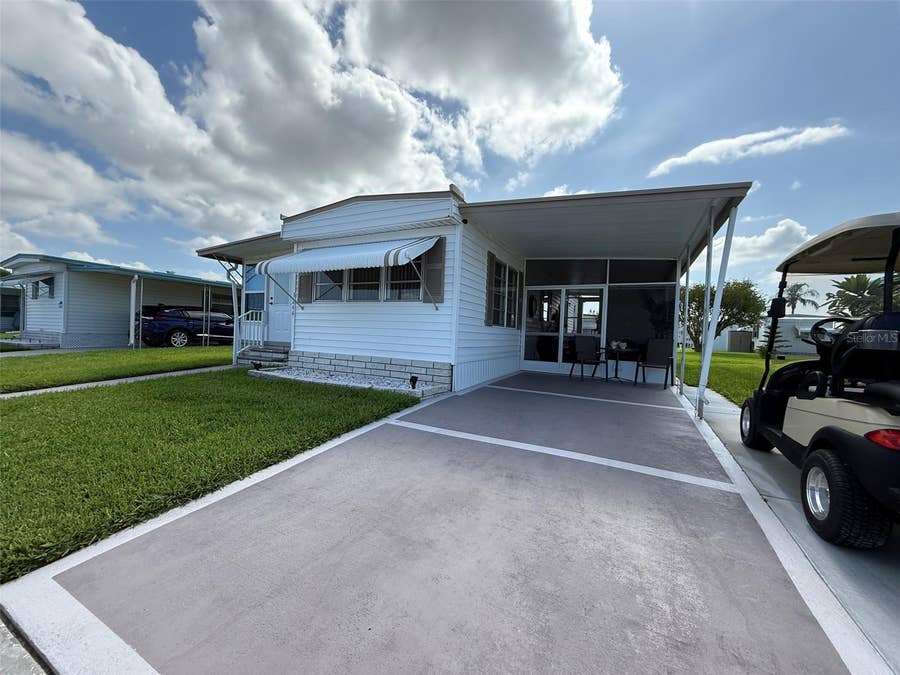 Property photo for 3244 HAMPSHIRE DRIVE, Holiday, FL