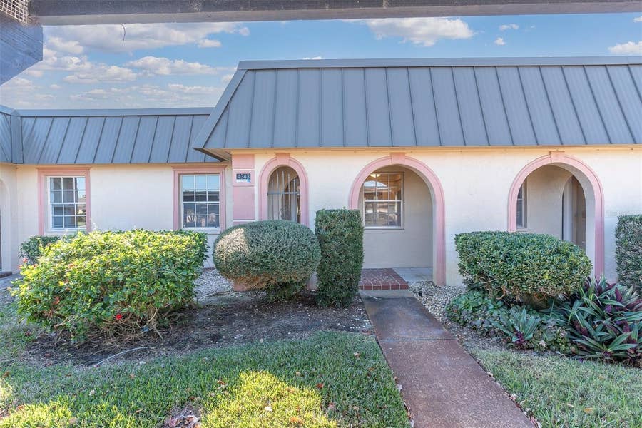 Property photo for 4343 SUMMERSUN DRIVE, #4343, New Port Richey, FL