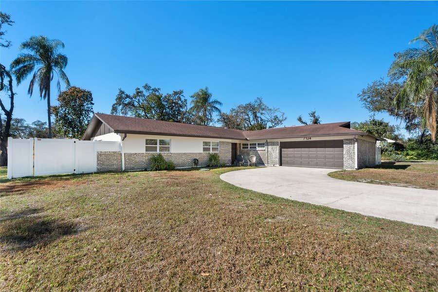 Property photo for 7124 WRENWOOD CIRCLE, Tampa, FL