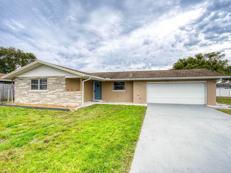 Property photo for 10320 HONEYSUCKLE LANE, Port Richey, FL