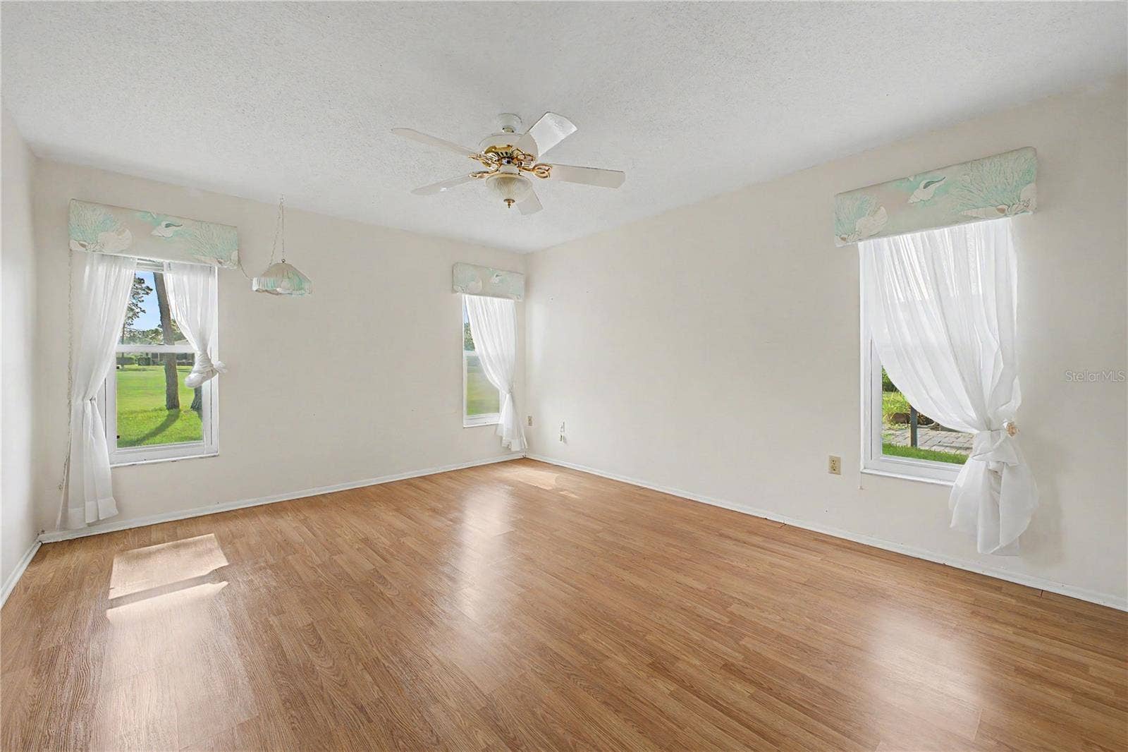 2376 BENT PINE COURT, Spring Hill, FL 34606 2376 BENT PINE COURT, Spring Hill, FL 34606