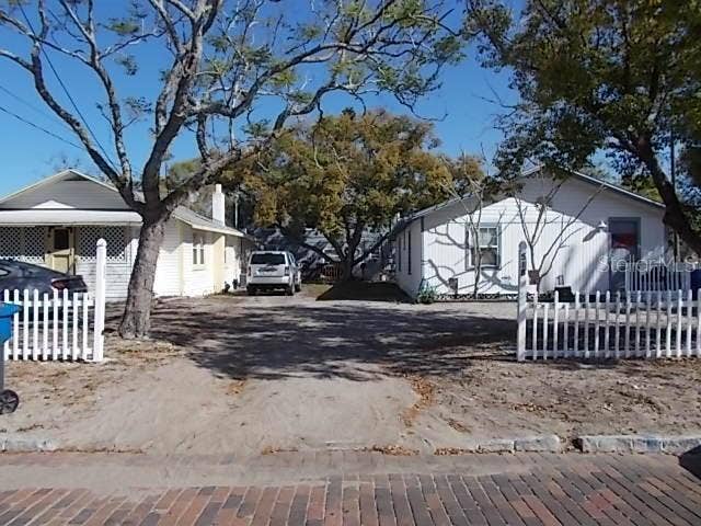 Property photo for 518 6TH AVENUE SW, Largo, FL