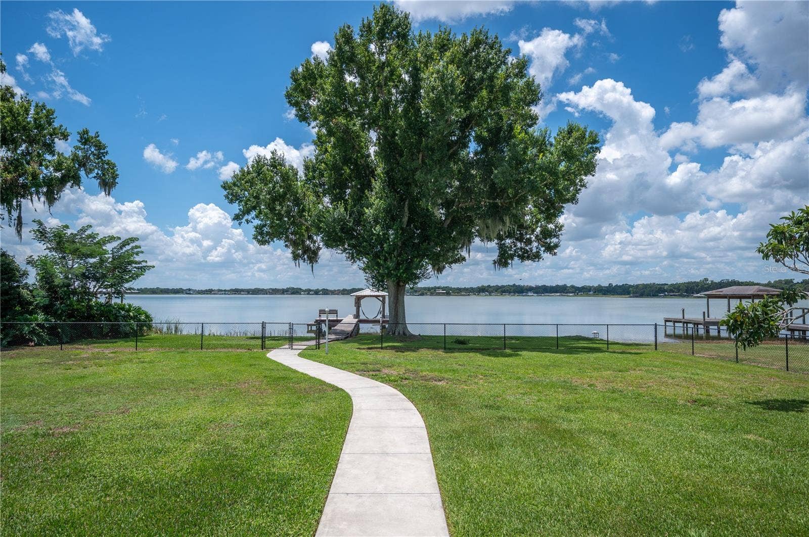 510 WINDERMERE DRIVE, Lakeland, FL 33809 510 WINDERMERE DRIVE, Lakeland, FL 33809
