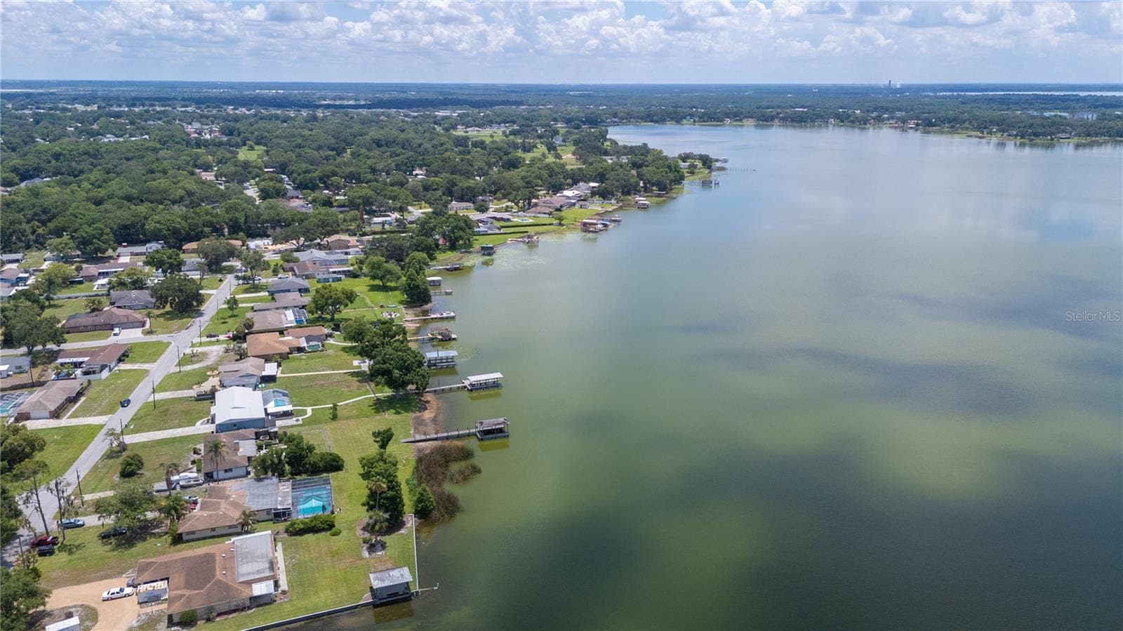 510 WINDERMERE DRIVE, Lakeland, FL 33809 510 WINDERMERE DRIVE, Lakeland, FL 33809