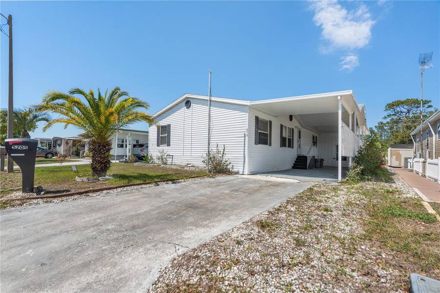 Property photo for 5205 BOTANY DRIVE, Holiday, FL