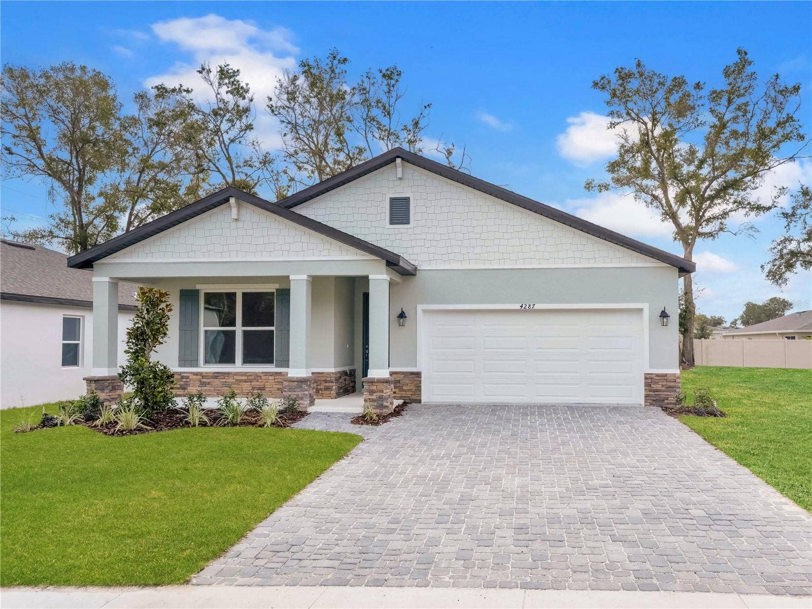 4279 DARBY COURT, Eustis, FL 32736 4279 DARBY COURT, Eustis, FL 32736