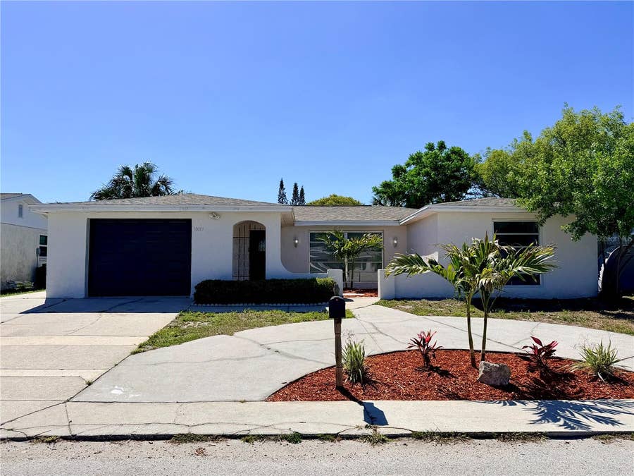 Property photo for 10019 SLEEPY HOLLOW LANE, Port Richey, FL