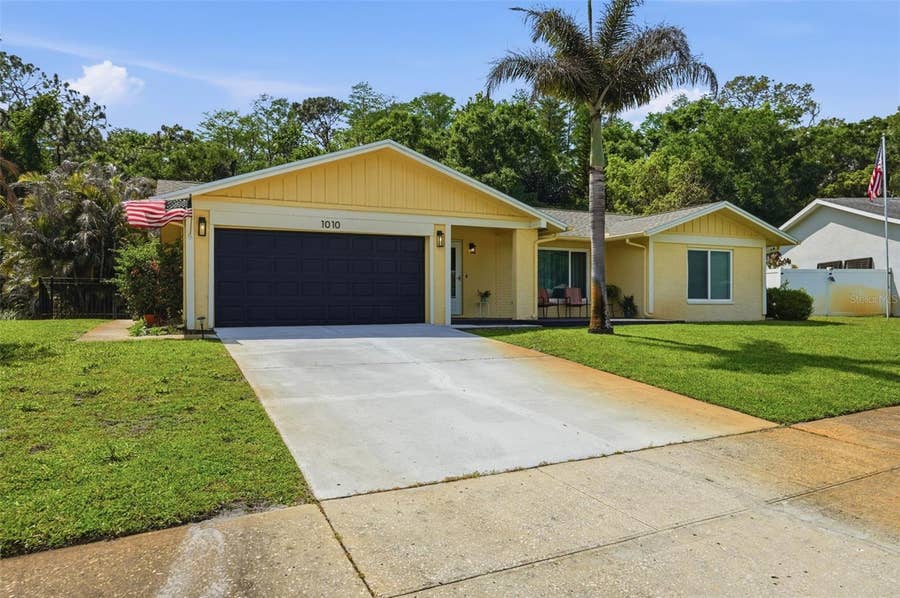 Property photo for 1010 MAINSAIL WAY, Palm Harbor, FL