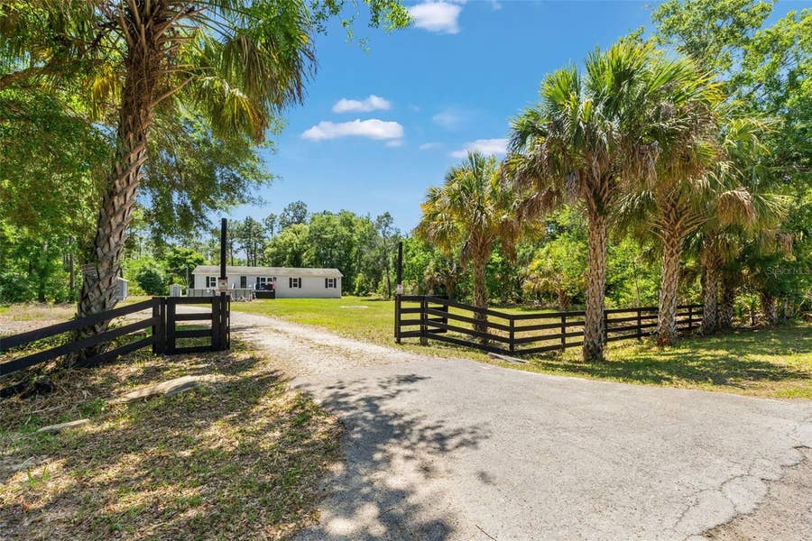 Property photo for 6886 W EDGEWOOD LANE, Homosassa, FL