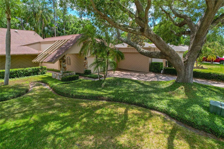 Property photo for 3071 BOLT DRIVE, Palm Harbor, FL