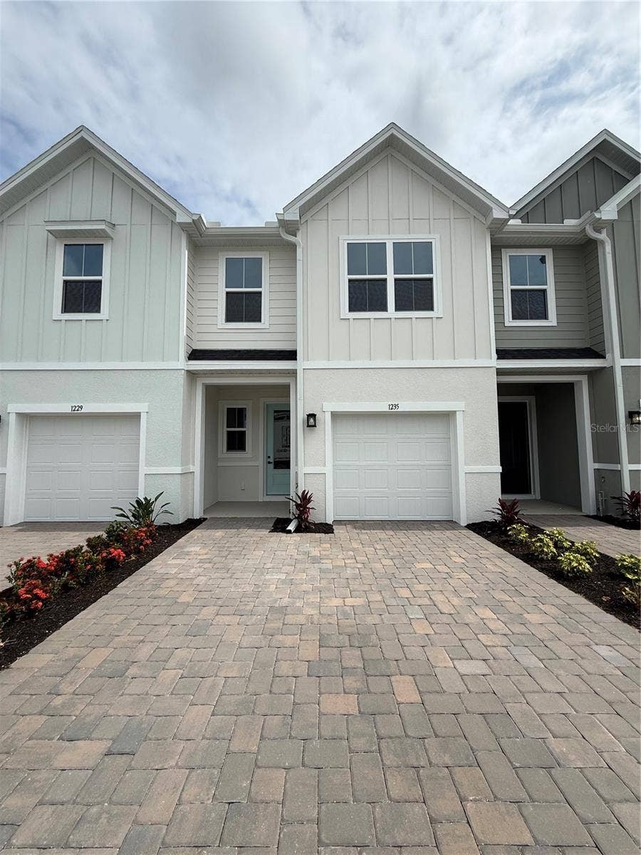 Property photo for 1235 PINEYWOOD FIELD DRIVE, Davenport, FL